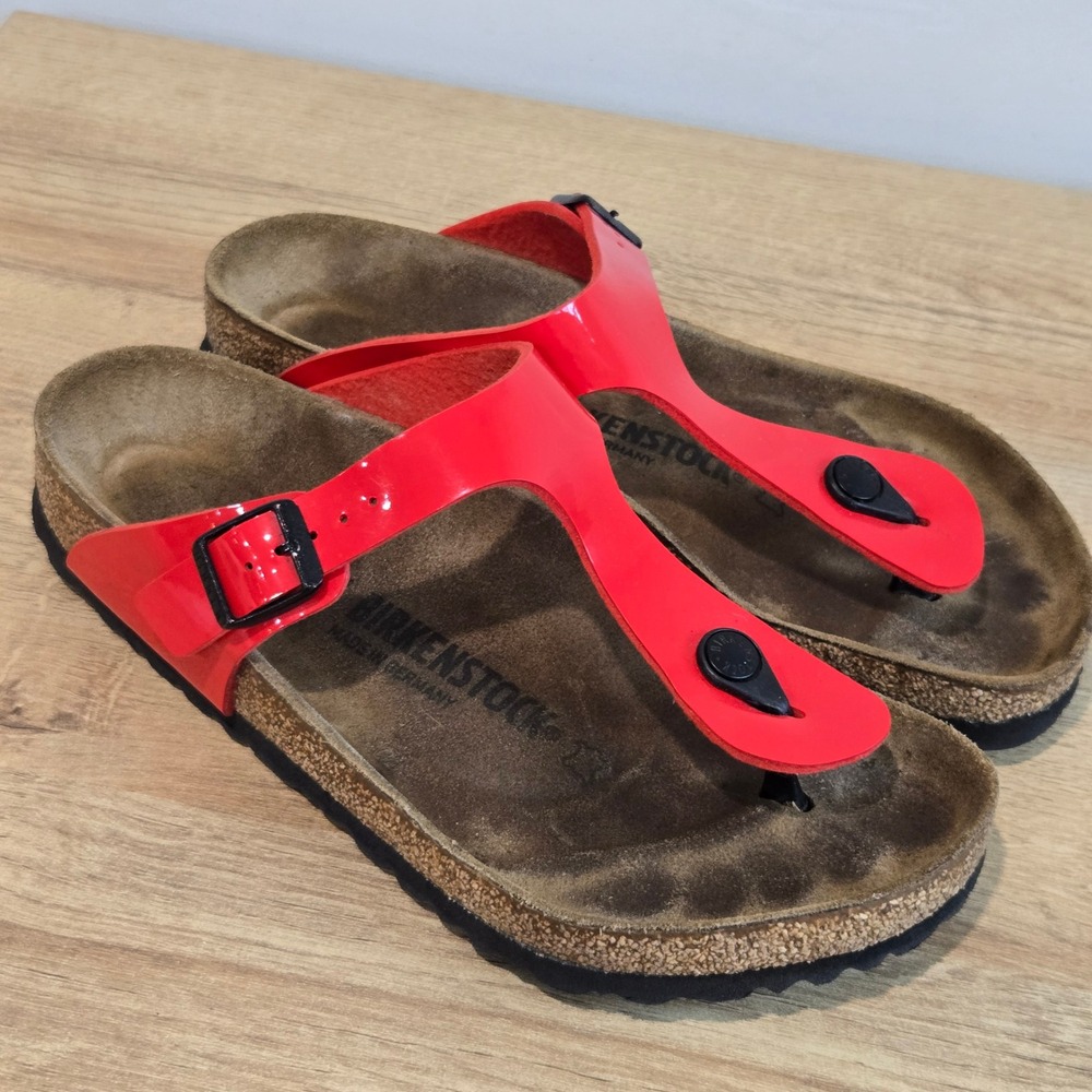 Birkenstock Gizeh Red Patent Sandals 39 Womens 8-8.5 Leather Thong Cork Footbed - Picture 2 of 9